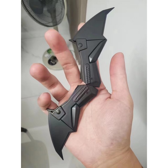 Batman Weapon - Batarang