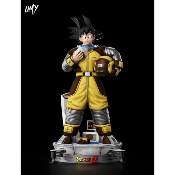 UMY Studio Dragon Ball Space Suit Goku Resin Statue