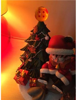 Djfungshing Dragonball Christmas Kid Goku & Bulma Resin Statue