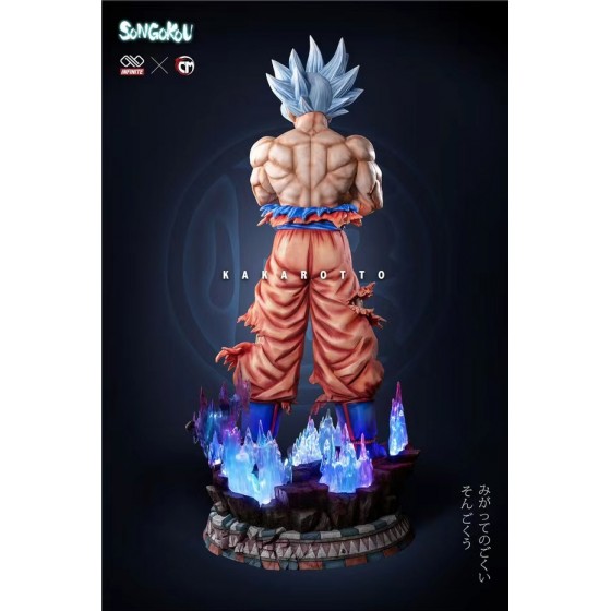 Infinite x CM Studio Dragon Ball Ultra Instinct Goku 1/1 Resin Statue