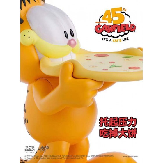 Pop Sunday Garfield Eating Pizza