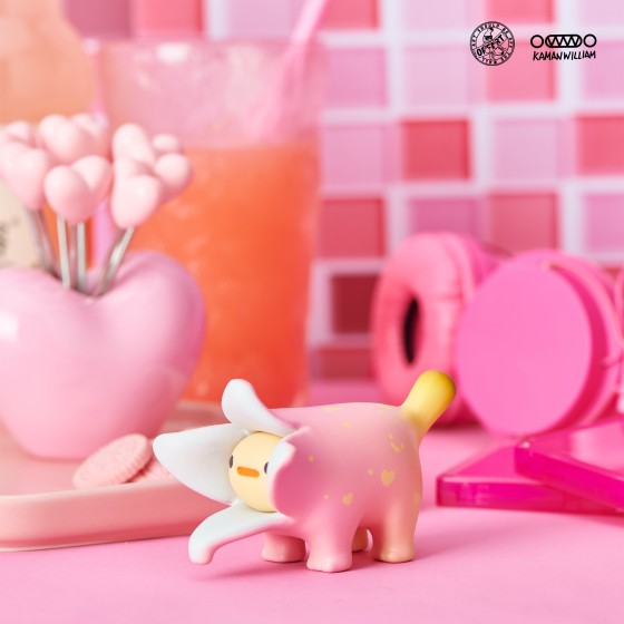 OFFART x Kamanwillam Mini Bananaer Dog Pink Love Edition