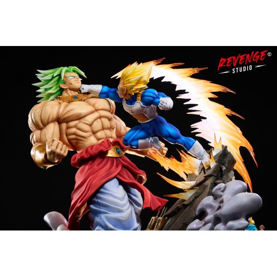 Revenge Studio DBZ Broly Vs Vegeta Battle Resin Statue Diorama